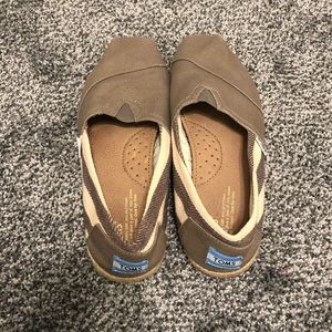 Women’s Toms